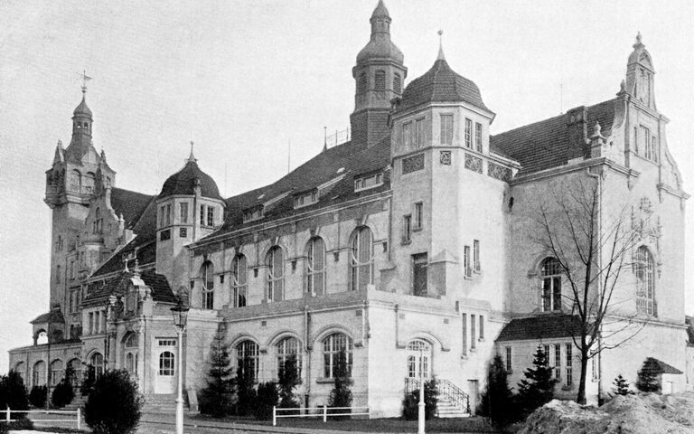 Das Strandschloss von Kolberg auf einer Postkarte