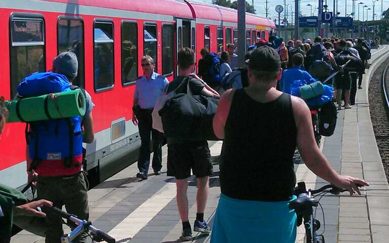 Chaos in den Zügen in Richtung Kolobrzeg (Kolberg). Foto: Andreas Schwarze